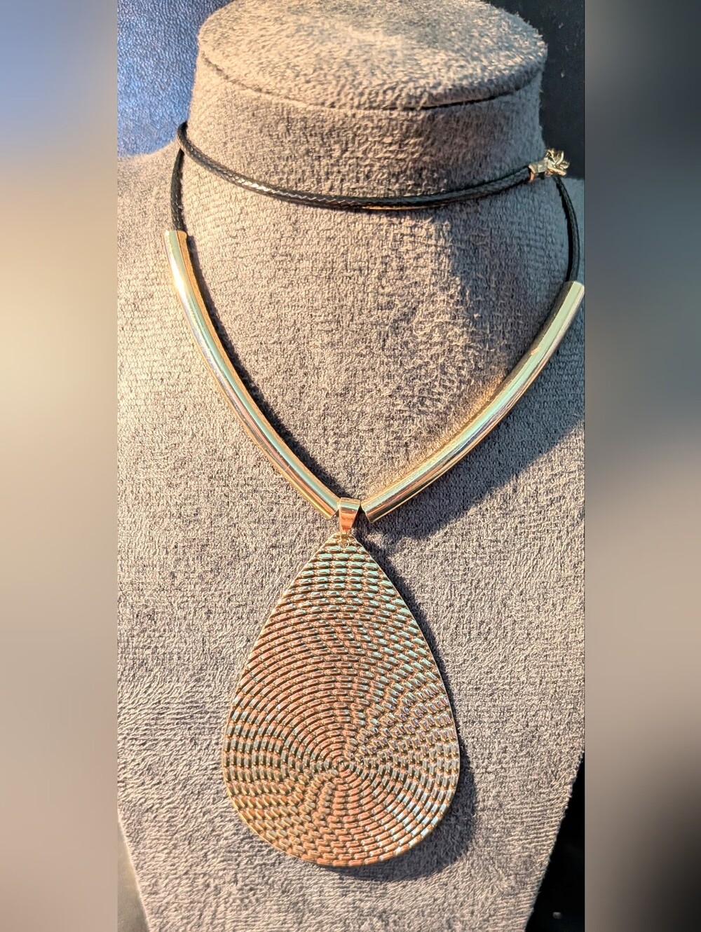 Gold Tone Teardrop Pendant Necklace - Women Jewelry